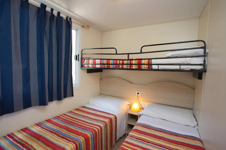 הוילה צ'יקלנה דה לה פרונטרה Chiclana Mobile House - Piscina , Wi-Fi, Relax מראה חיצוני תמונה